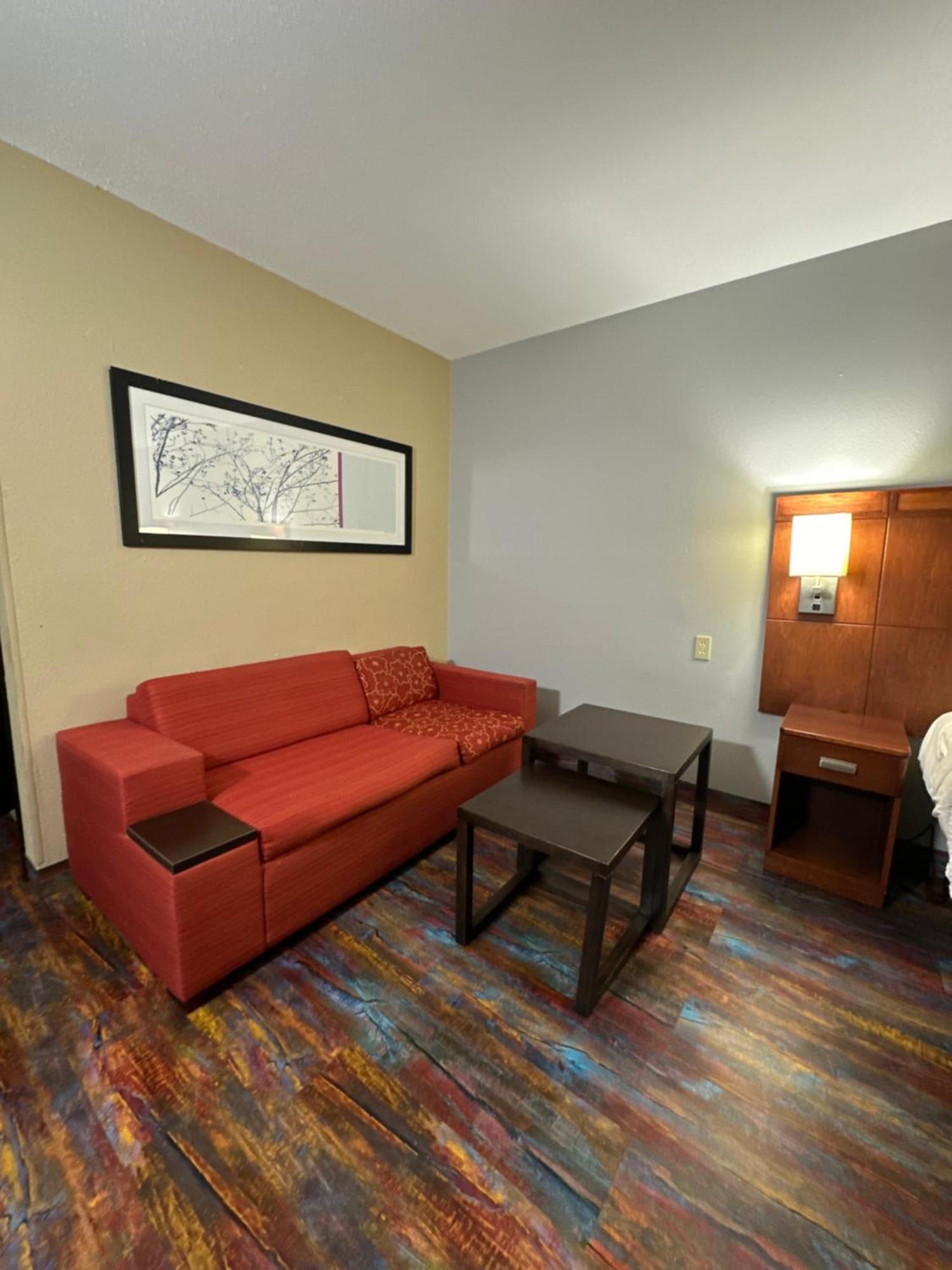Americas Best Value Inn Fargo Exterior photo