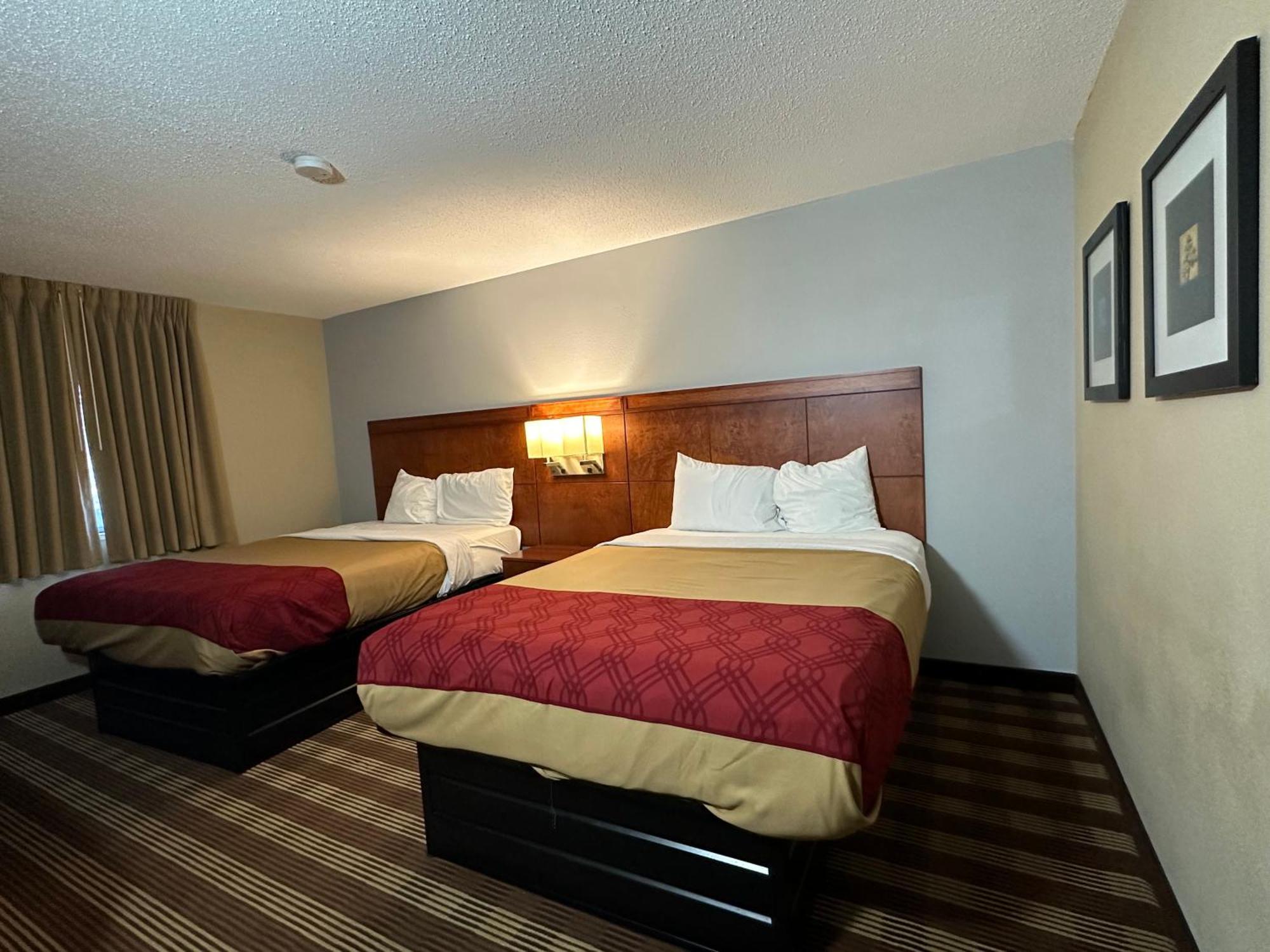 Americas Best Value Inn Fargo Exterior photo