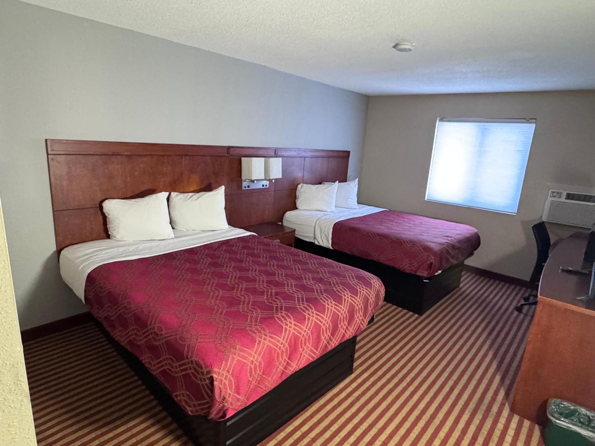 Americas Best Value Inn Fargo Exterior photo